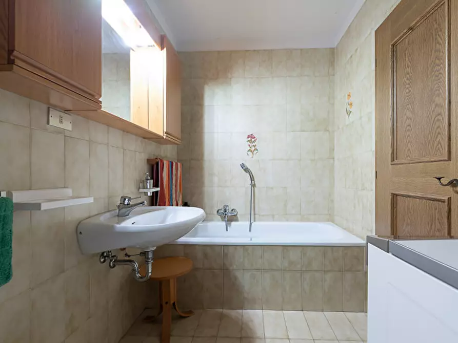 Immagine 15 di Appartamento in vendita  in santa valburga a Ultimo .Ulten.