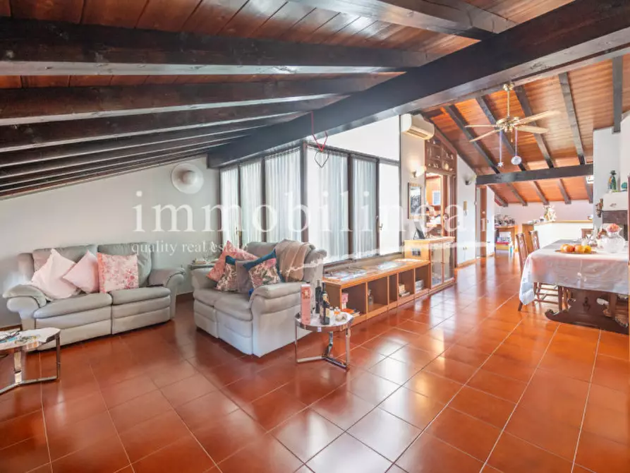 Immagine 1 di Appartamento in vendita  in Via calle 2 a Lazise