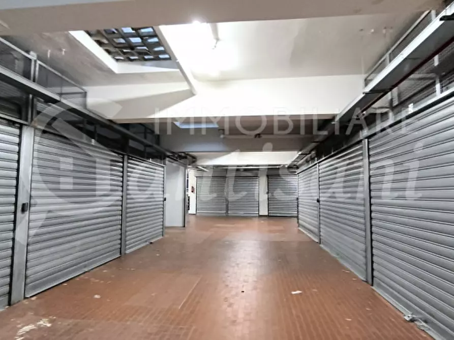 Immagine 20 di Garage in affitto  in Via di Novoli a Firenze