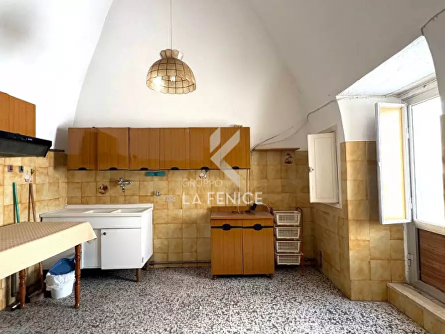 Immagine 11 di Casa indipendente in vendita  in via scatigna 4 a Martina Franca