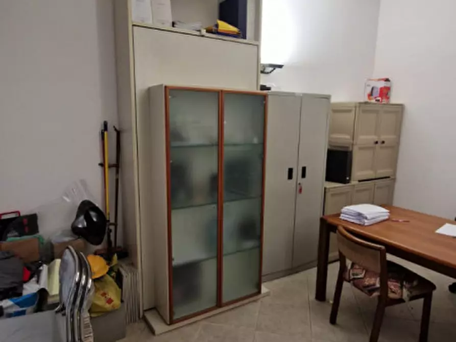 Immagine 6 di Negozio in vendita  in Via dei Devoto a Lavagna