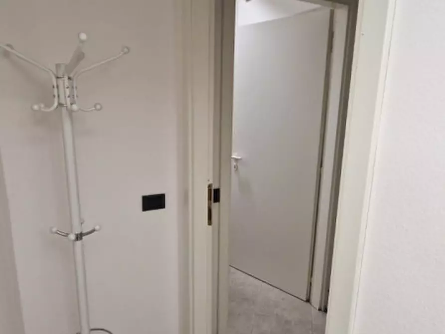 Immagine 8 di Negozio in vendita  in Via dei Devoto a Lavagna