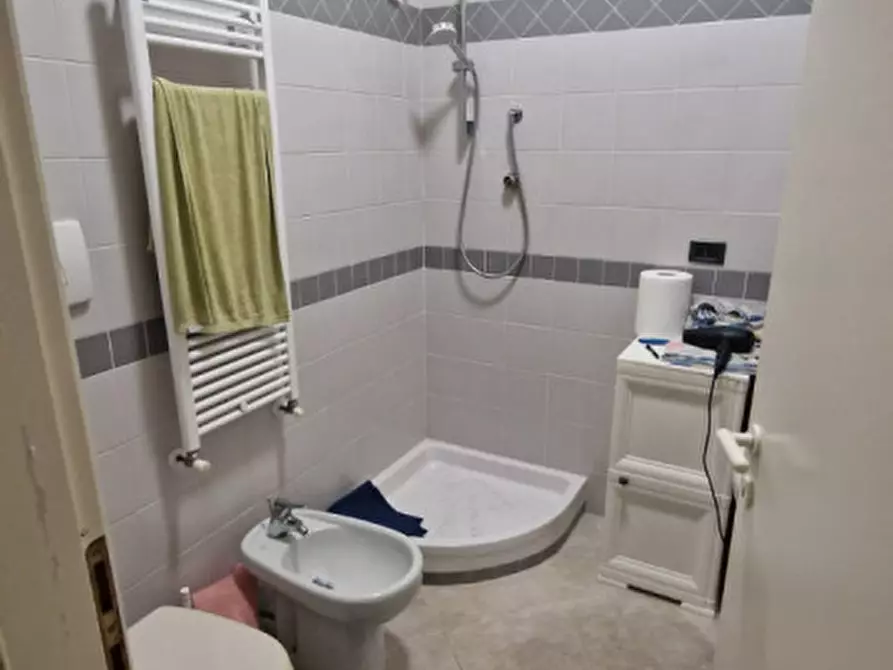 Immagine 9 di Negozio in vendita  in Via dei Devoto a Lavagna