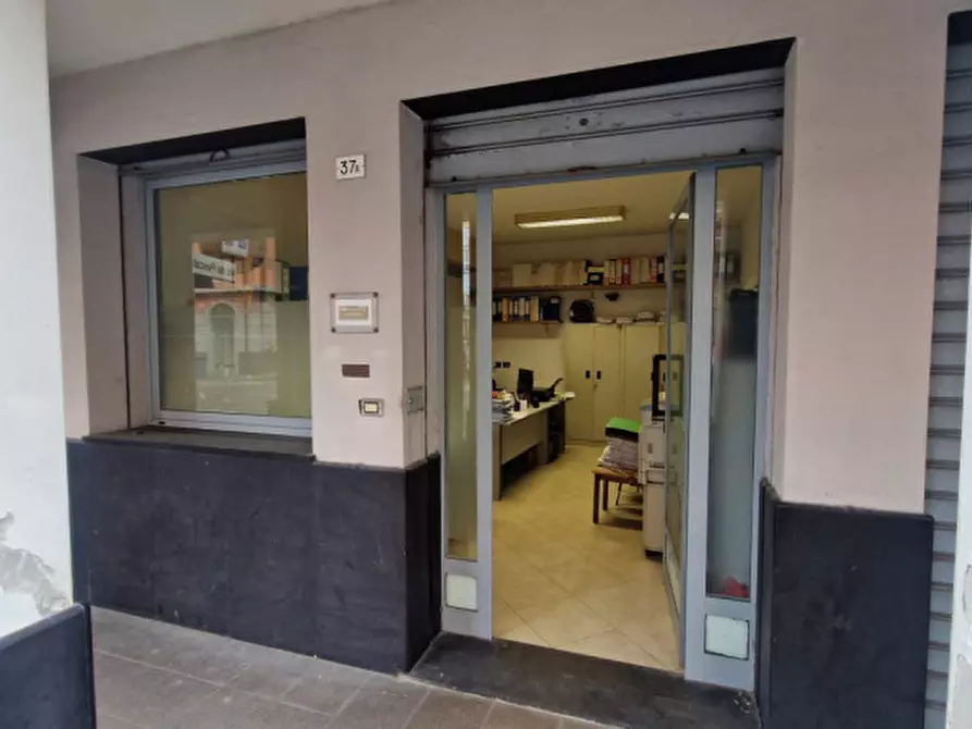 Immagine 12 di Negozio in vendita  in Via dei Devoto a Lavagna