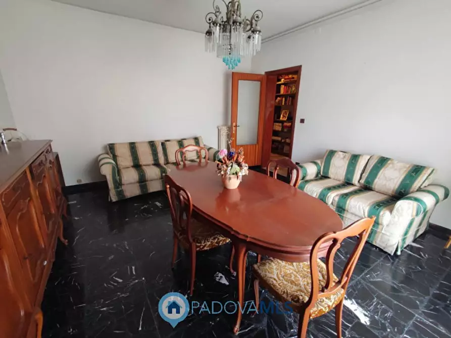 Immagine 4 di Appartamento in vendita  in Via Decembrio Piercandido a Padova