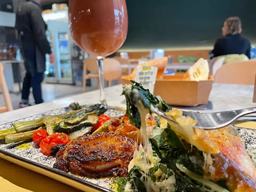 Immagine 5 di Attività commerciale in vendita  in Via Regia Antica a Lonato del Garda