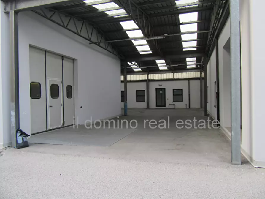 Immagine 43 di Capannone industriale in affitto  in via settima strada a Padova