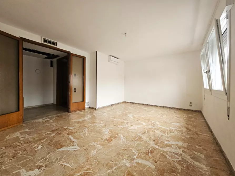 Immagine 1 di Appartamento in vendita  in Piazza Armando Diaz 10 Limena a Limena