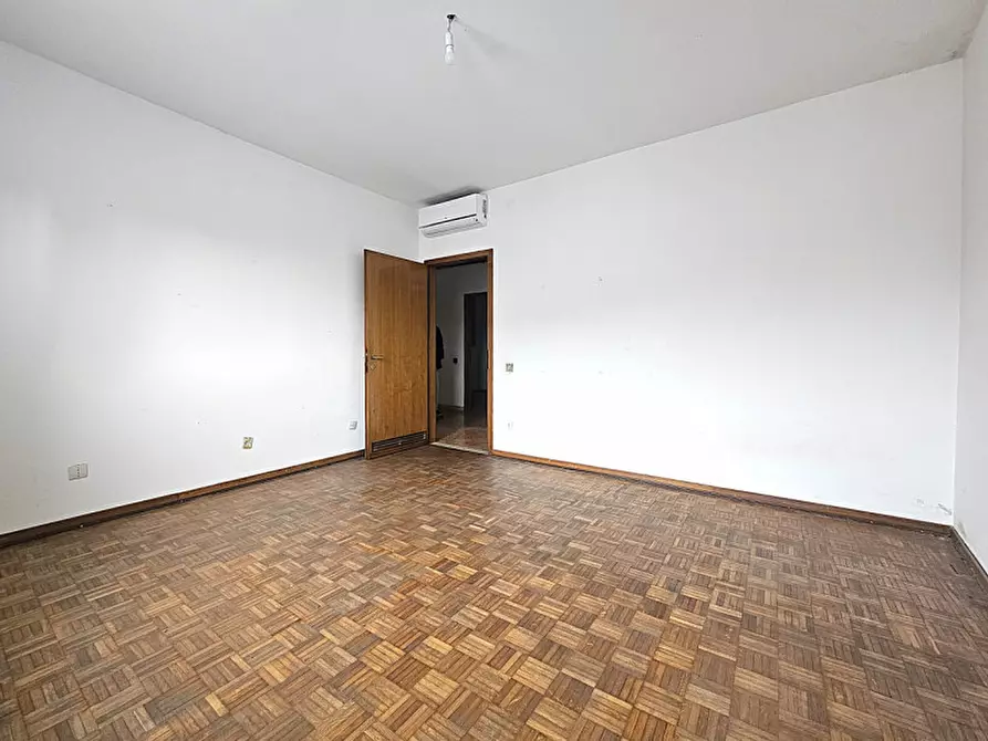 Immagine 12 di Appartamento in vendita  in Piazza Armando Diaz 10 Limena a Limena