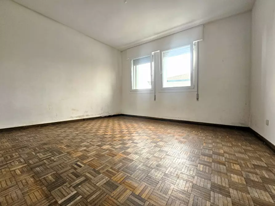 Immagine 13 di Appartamento in vendita  in Piazza Armando Diaz 10 Limena a Limena