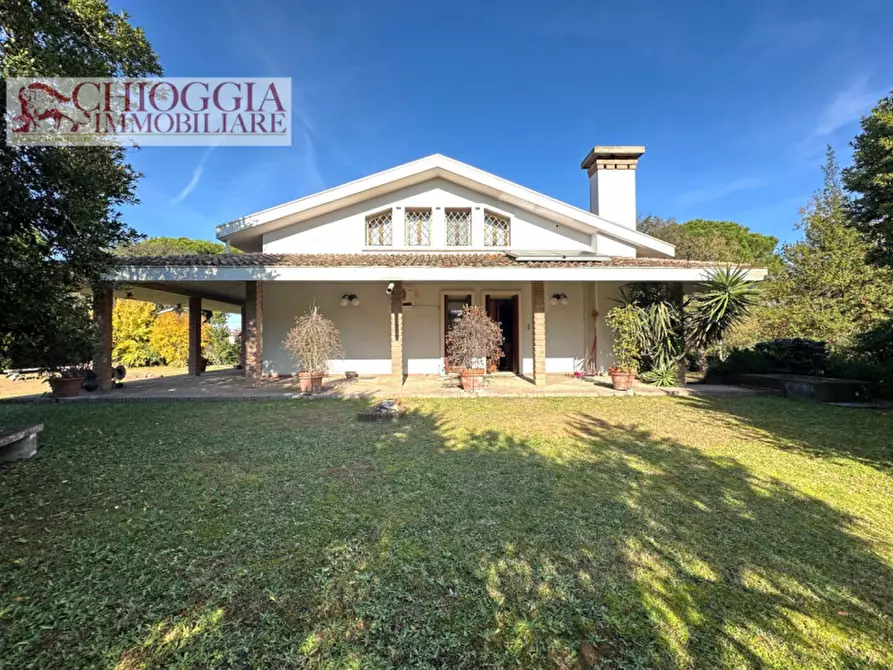 Immagine 2 di Villa in vendita  in VIA TORINO 14 a Porto Viro