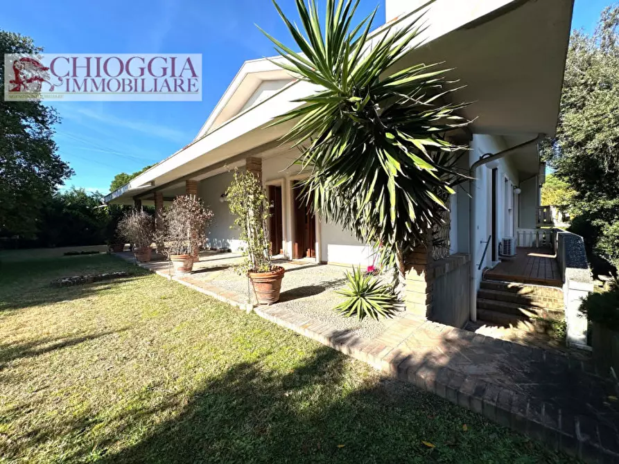 Immagine 5 di Villa in vendita  in VIA TORINO 14 a Porto Viro