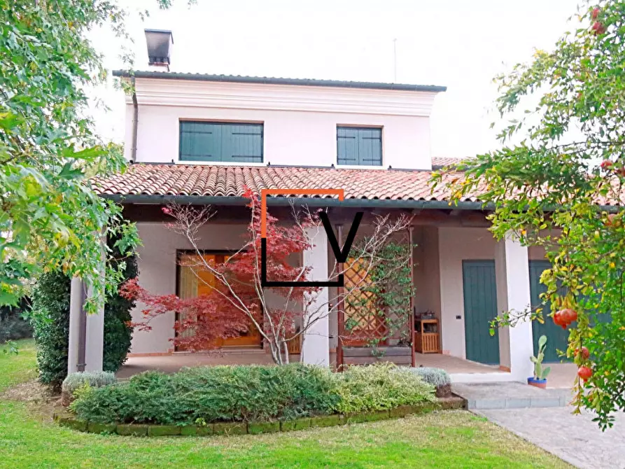 Immagine 1 di Casa indipendente in vendita  in Via Francesco Zugno a Roncade