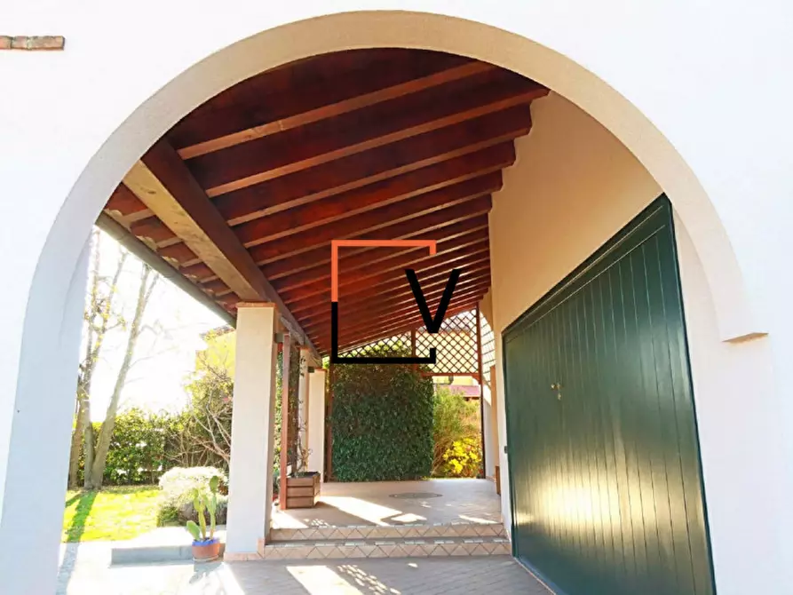 Immagine 1 di Casa indipendente in vendita  in Via Francesco Zugno a Roncade