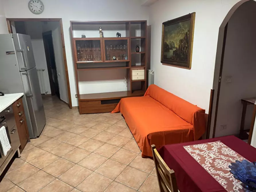 Immagine 2 di Appartamento in affitto  in via rudiano a Roma
