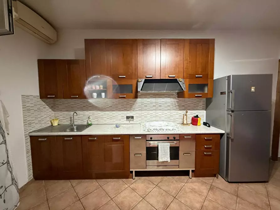 Immagine 4 di Appartamento in affitto  in via rudiano a Roma