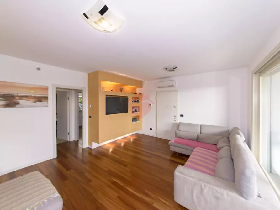 Immagine 3 di Appartamento in vendita  in Viale Belgio 1/A a Melzo