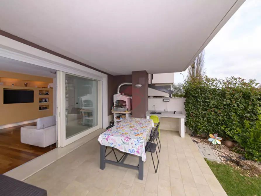 Immagine 5 di Appartamento in vendita  in Viale Belgio 1/A a Melzo