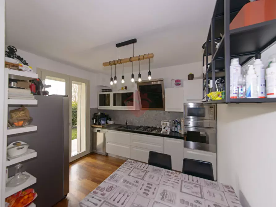 Immagine 13 di Appartamento in vendita  in Viale Belgio 1/A a Melzo