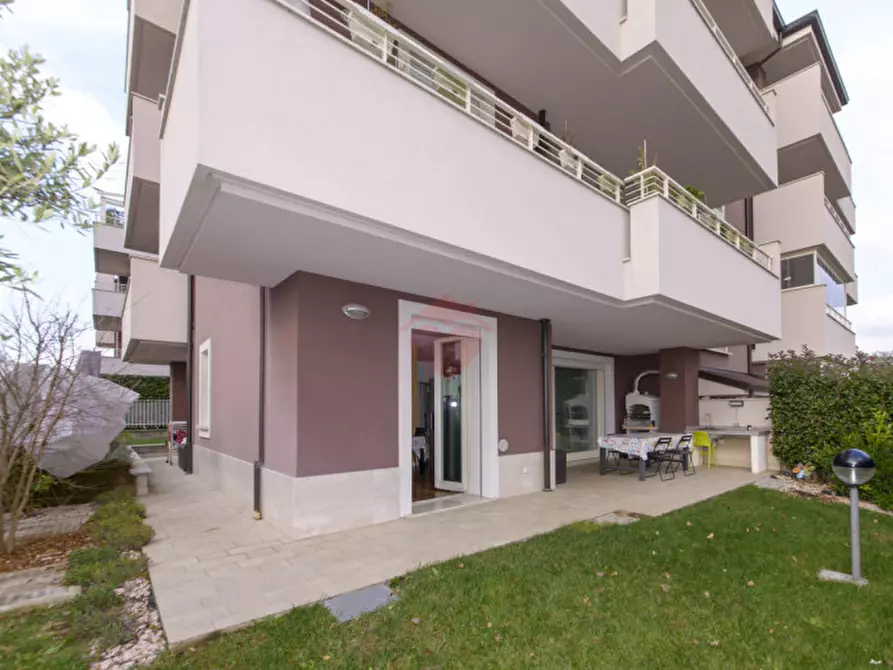 Immagine 41 di Appartamento in vendita  in Viale Belgio 1/A a Melzo