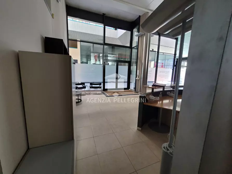 Immagine 10 di Ufficio in affitto  in Via Divisione Folgore a Vicenza