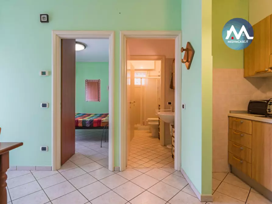 Immagine 5 di Appartamento in vendita  in Via Cuneo a Cattolica