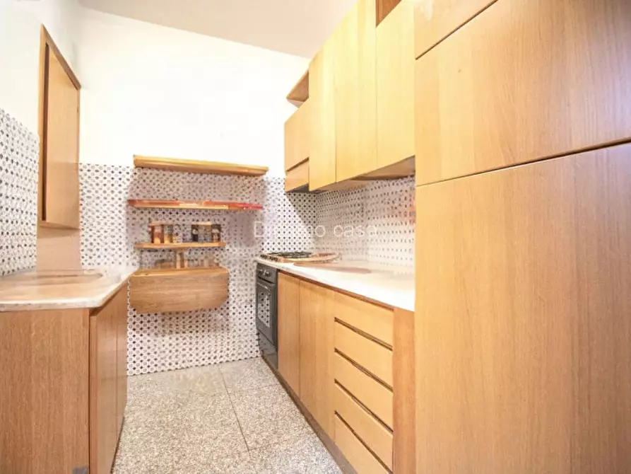 Immagine 7 di Villa in vendita  a Prato