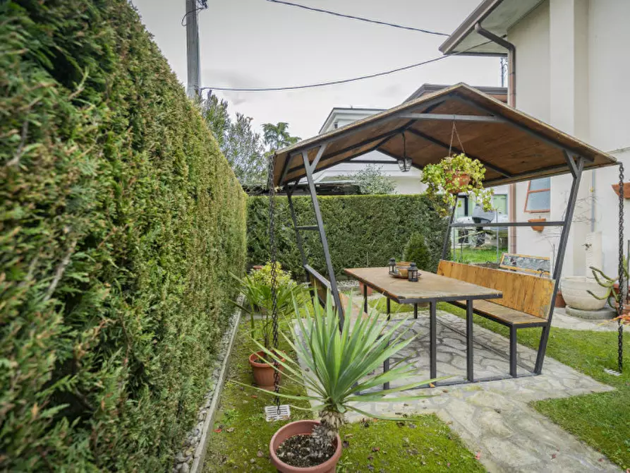 Immagine 4 di Casa bifamiliare in vendita  in Vicolo Giarre, 9 a Abano Terme