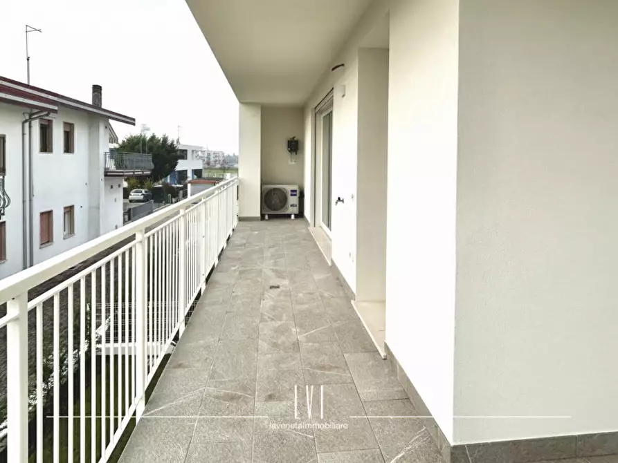 Immagine 3 di Appartamento in vendita  in Via Giacomo Leopardi 17 a Jesolo