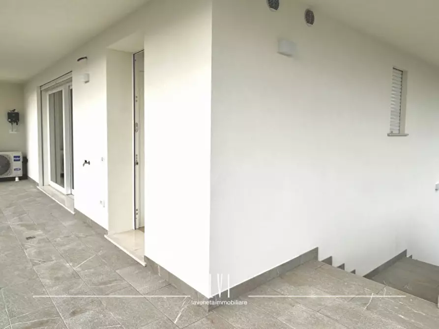 Immagine 4 di Appartamento in vendita  in Via Giacomo Leopardi 17 a Jesolo
