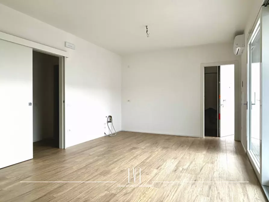 Immagine 9 di Appartamento in vendita  in Via Giacomo Leopardi 17 a Jesolo