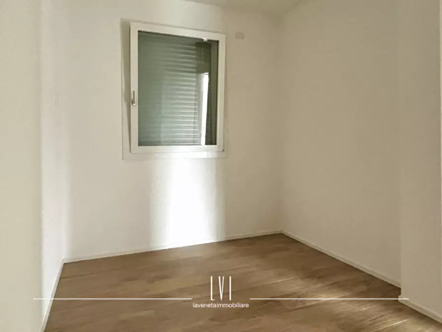 Immagine 14 di Appartamento in vendita  in Via Giacomo Leopardi 17 a Jesolo