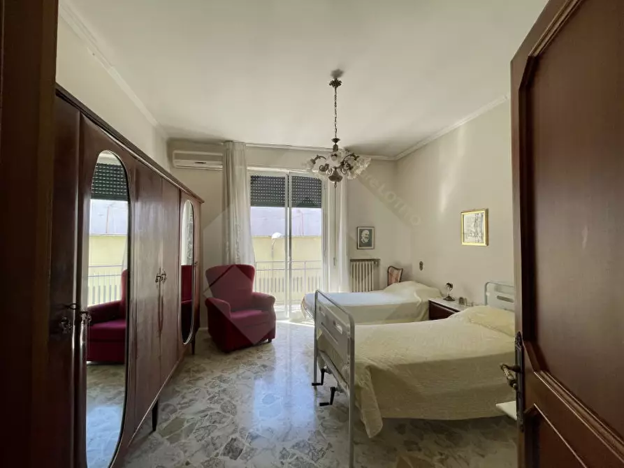 Immagine 9 di Casa indipendente in vendita  a Andria