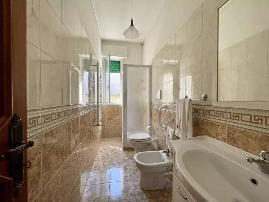 Immagine 12 di Casa indipendente in vendita  a Andria
