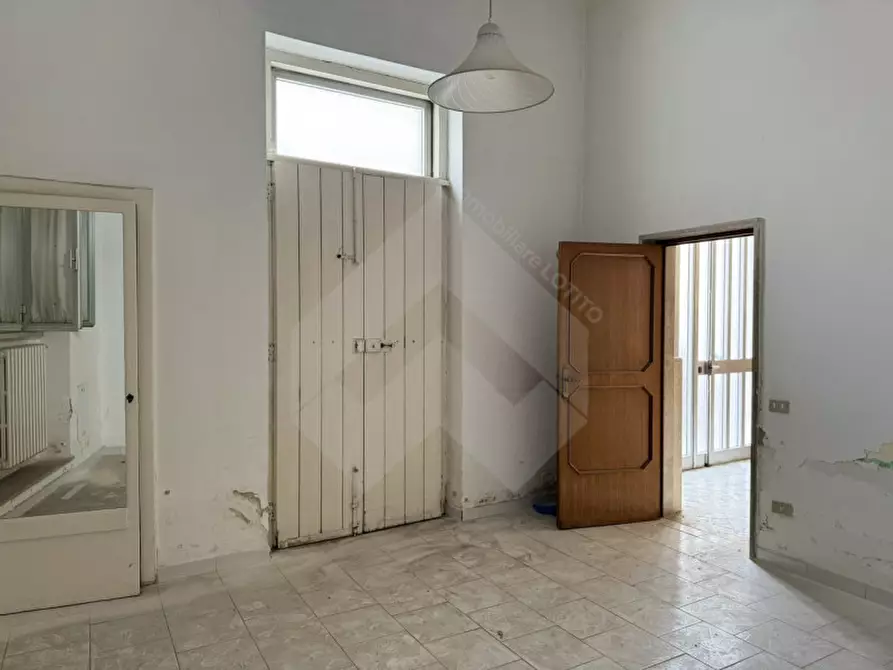 Immagine 18 di Casa indipendente in vendita  a Andria