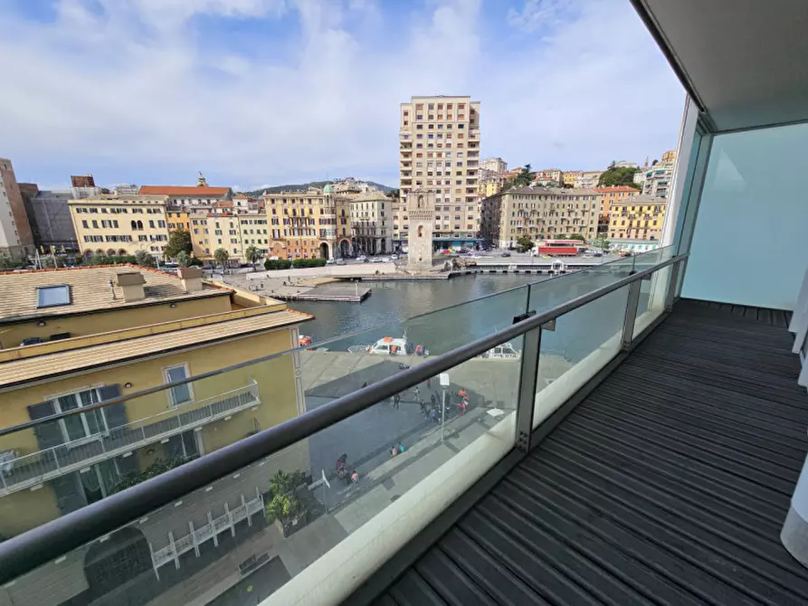 Immagine 4 di Appartamento in vendita  in Largo Delle Coffe a Savona