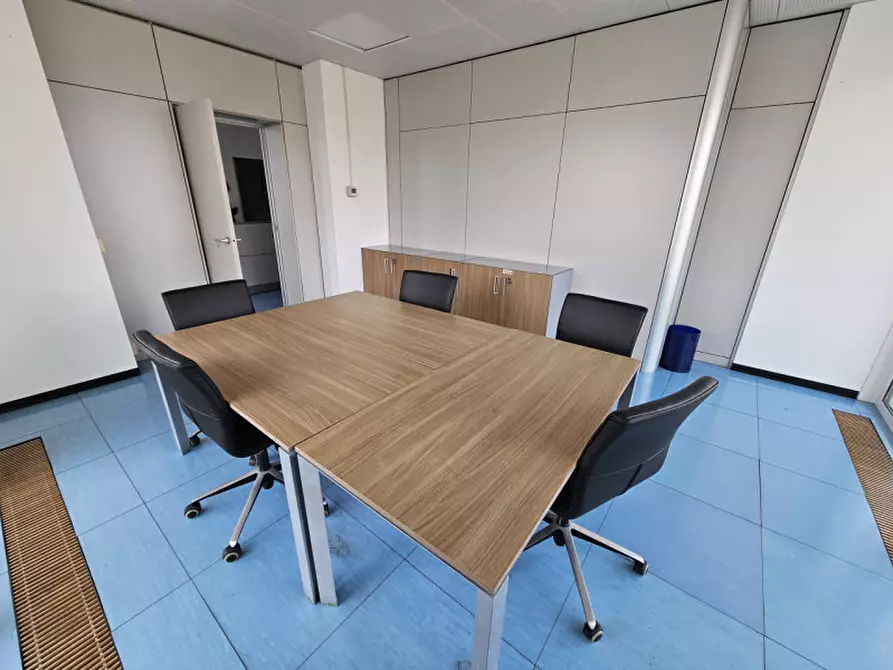 Immagine 11 di Appartamento in vendita  in Largo Delle Coffe a Savona