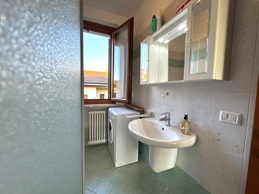 Immagine 15 di Appartamento in affitto  in Vicolo Sagramose 2 a Lazise