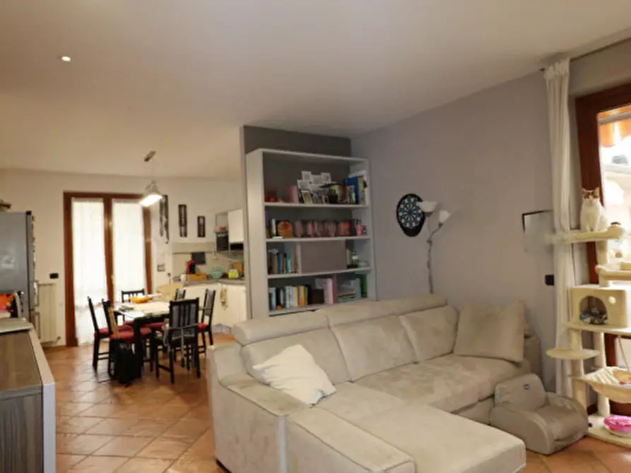 Immagine 11 di Appartamento in vendita  in Levane a Montevarchi