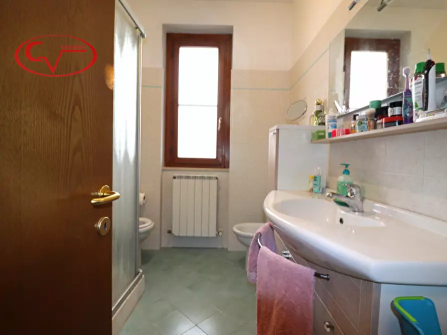 Immagine 17 di Appartamento in vendita  in Levane a Montevarchi