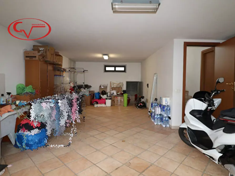 Immagine 20 di Appartamento in vendita  in Levane a Montevarchi