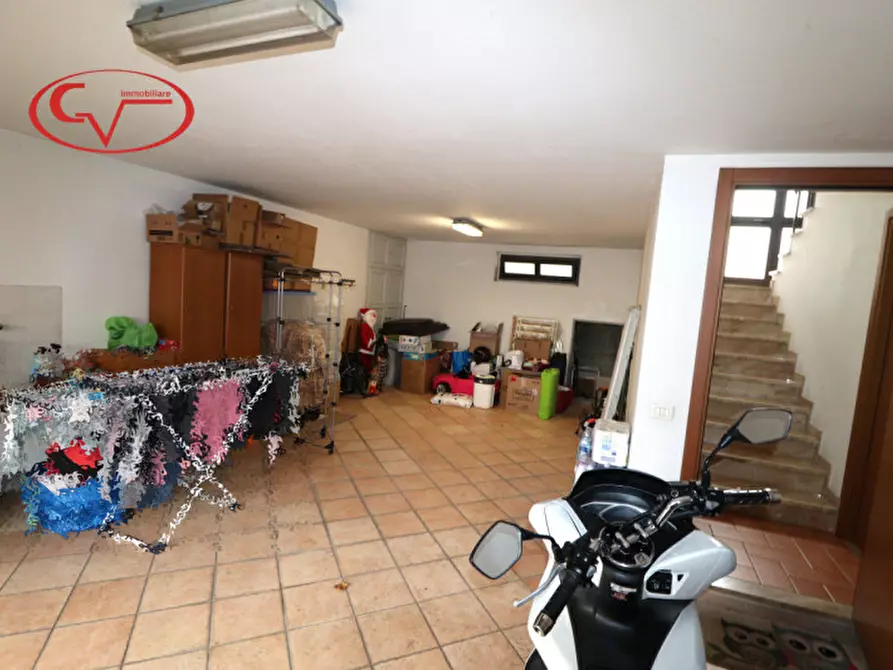 Immagine 22 di Appartamento in vendita  in Levane a Montevarchi