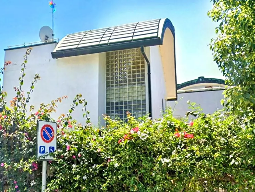 Immagine 2 di Posto auto in vendita  in Via delle Azalee, 39/41, 00042 Anzio RM, Italia a Anzio