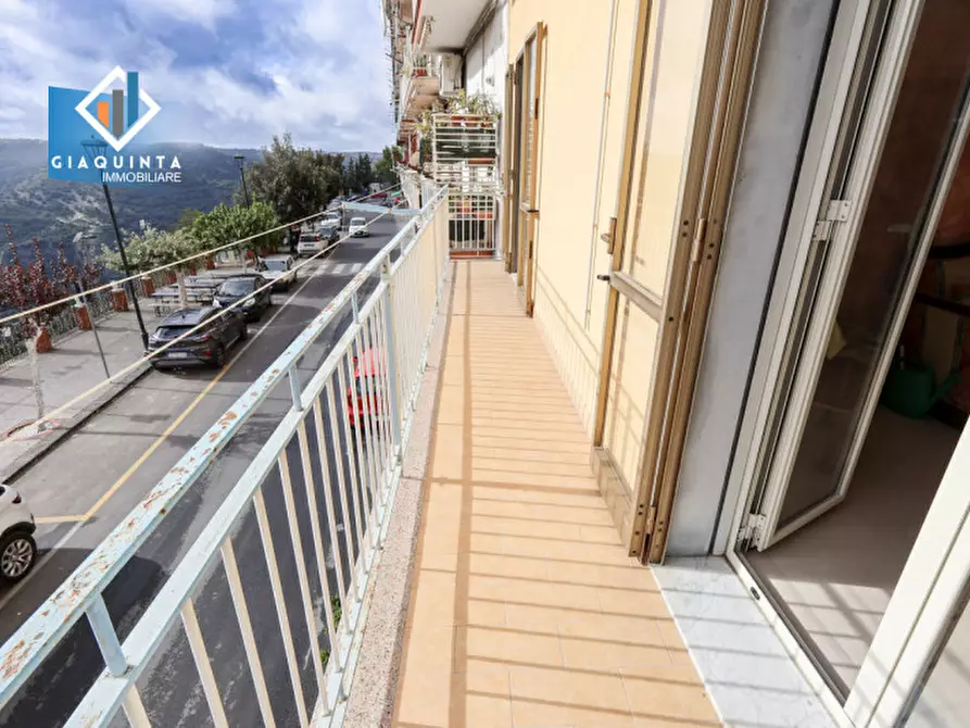 Immagine 8 di Appartamento in vendita  in Viale della Rimembranza n. 36 a Mineo