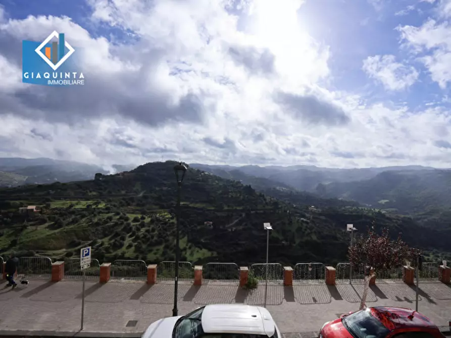 Immagine 11 di Appartamento in vendita  in Viale della Rimembranza n. 36 a Mineo