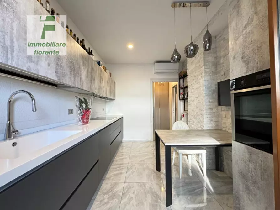 Immagine 6 di Appartamento in vendita  in VIA TURAZZA a Padova