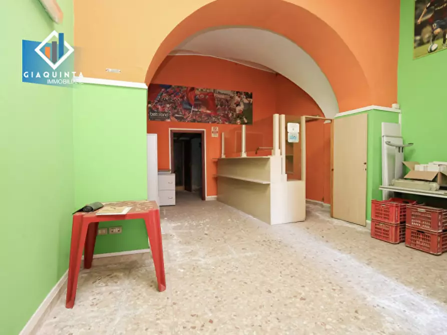 Immagine 6 di Negozio in vendita  in Via Roma a Palagonia