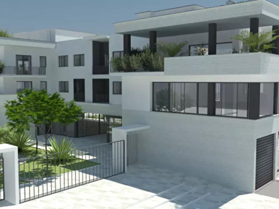 Immagine 1 di Attico in vendita  a Civitanova Marche