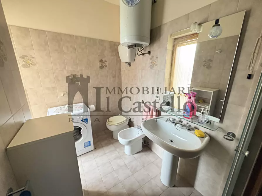 Immagine 11 di Appartamento in vendita  in Via Silvio Pellico a Castiglione Del Lago