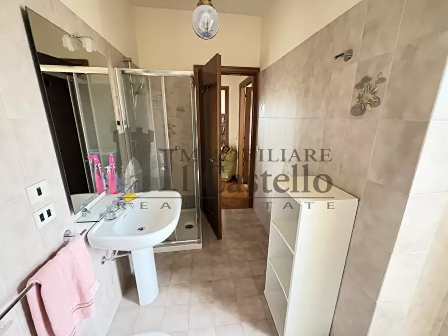Immagine 12 di Appartamento in vendita  in Via Silvio Pellico a Castiglione Del Lago